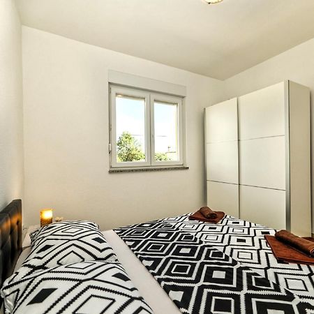 Apartment Una Пула Экстерьер фото