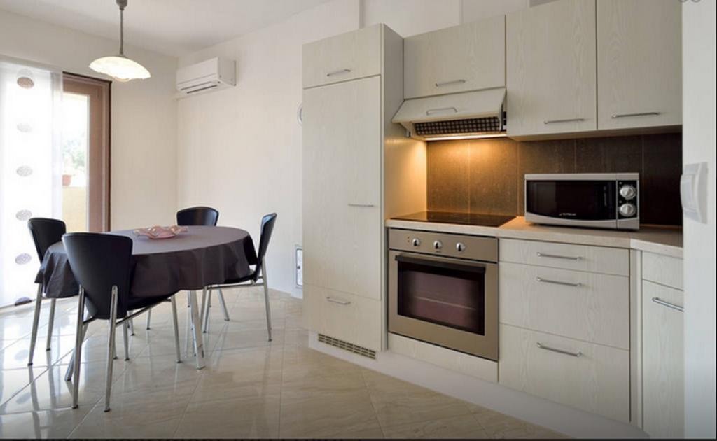 Apartment Una Пула Экстерьер фото