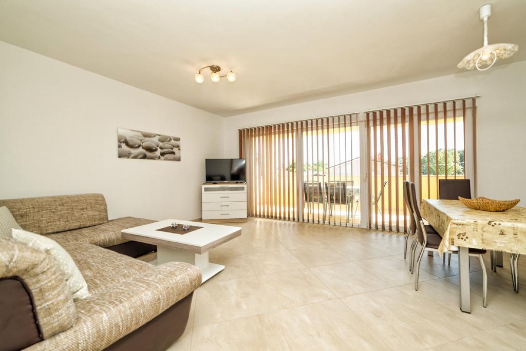 Apartment Una Пула Экстерьер фото